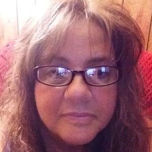 Meet your Posher, Dara